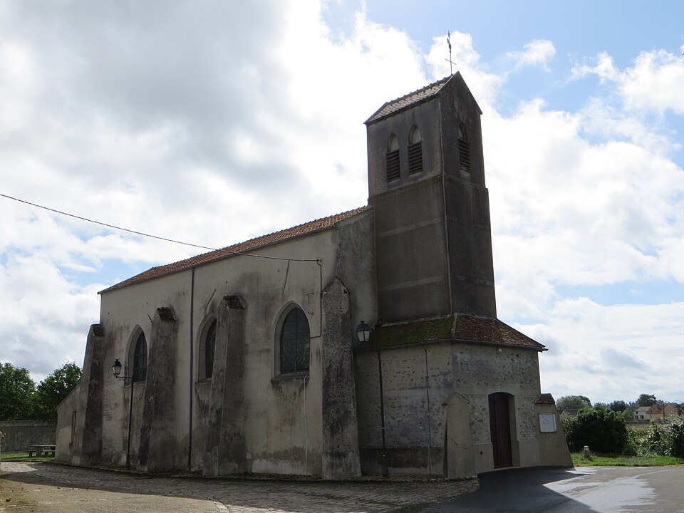 Bussières — Église Saint — Médard 4