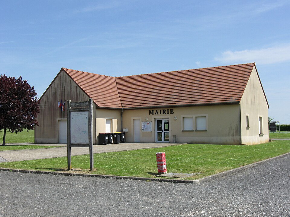 La Chapelle — Saint — Sulpice mairie