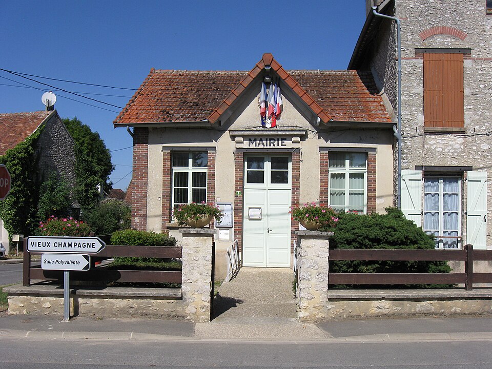 Châteaubleau mairie