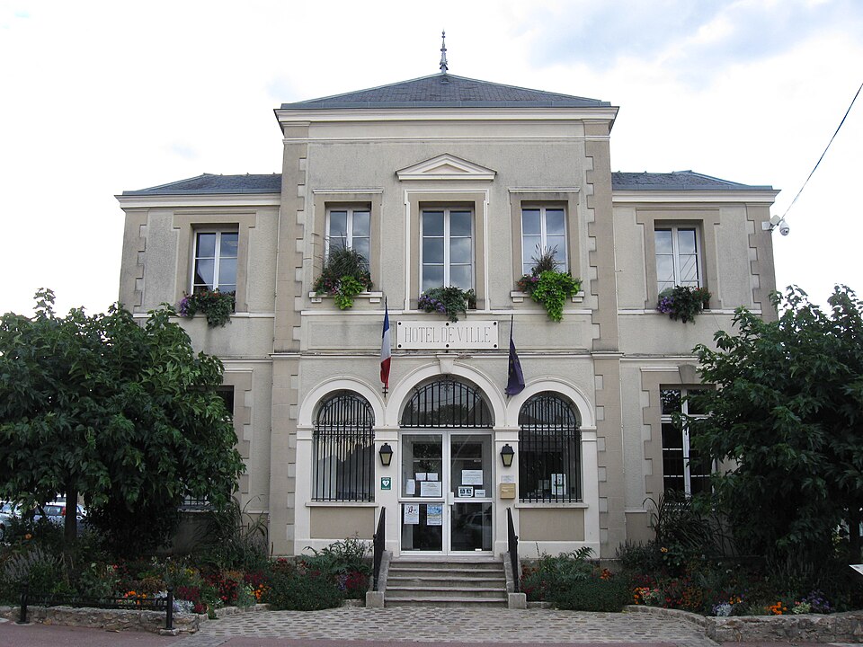 Le Châtelet — en — Brie mairie