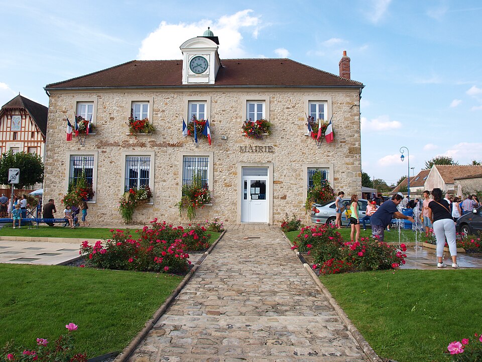 La Grande — Paroisse — FR — 77 — mairie — 07