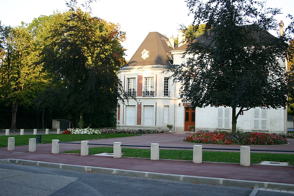 Mairie de Gressy — 1