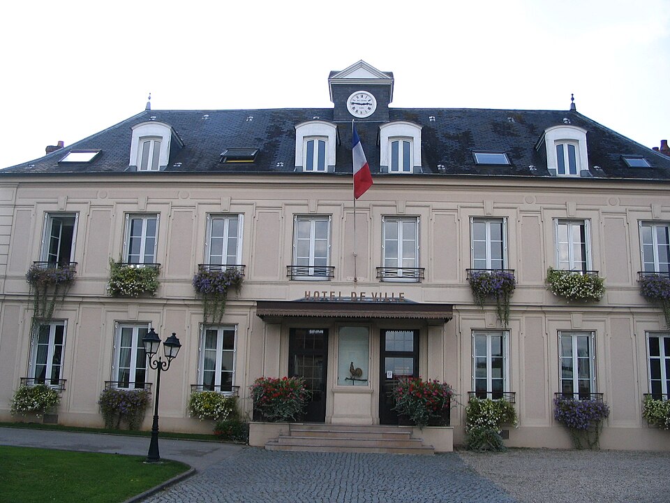 Gretz — Armainvilliers — Town Hall