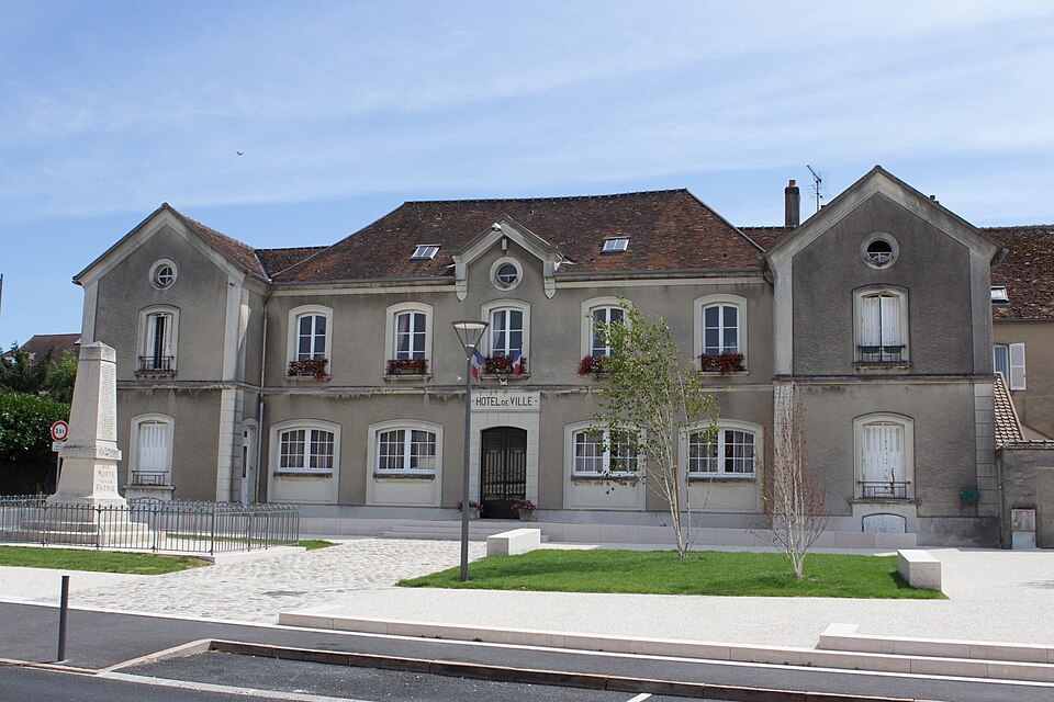 Guignes — Mairie — IMG 2159