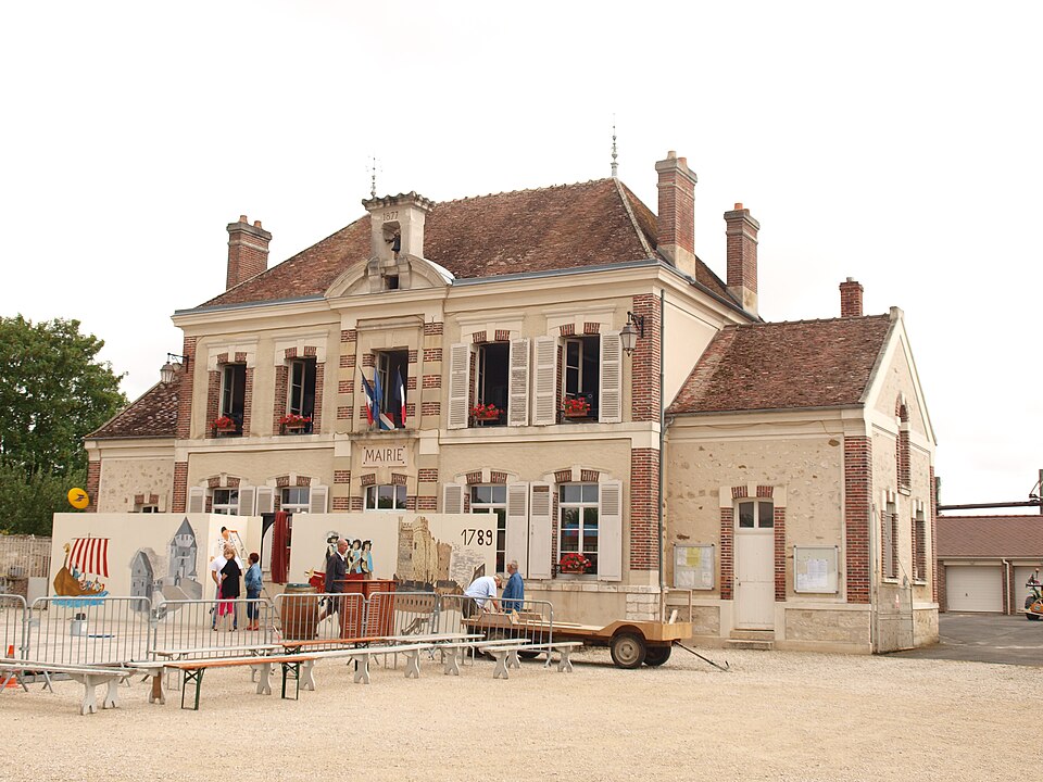 Hermé — FR — 77 — mairie — 08
