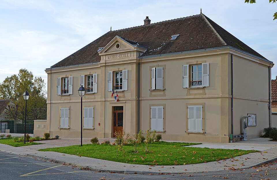 Mairie — de — Jaulnes — DSC 0215
