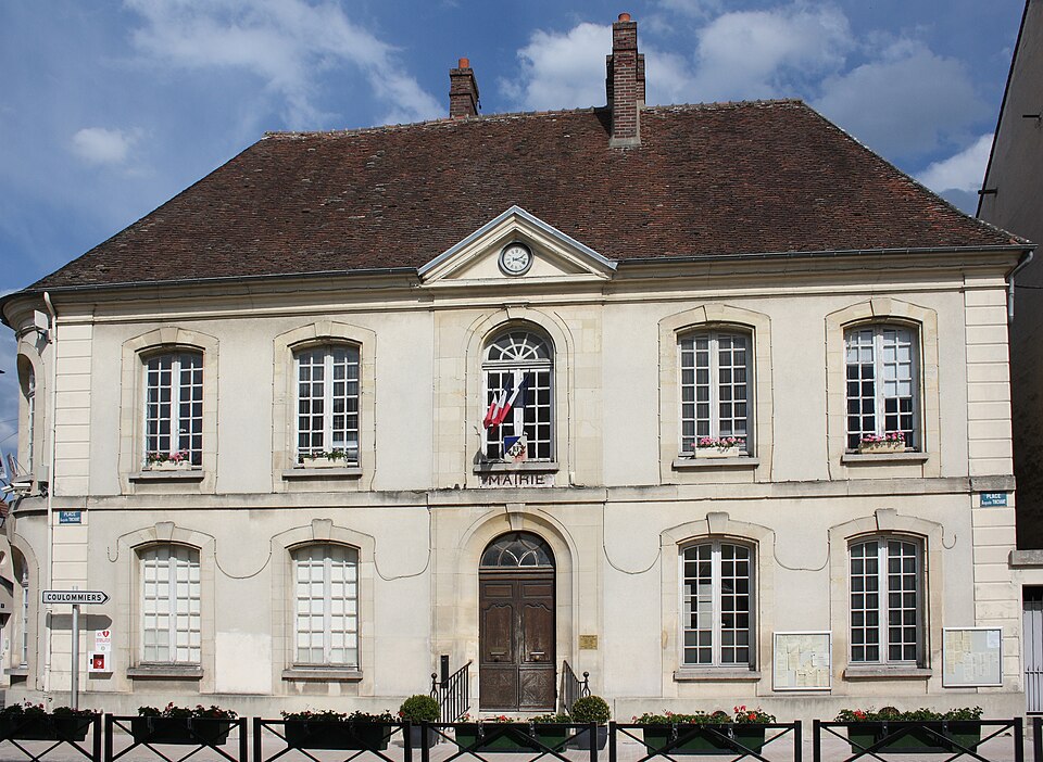 Jouarre Mairie 935