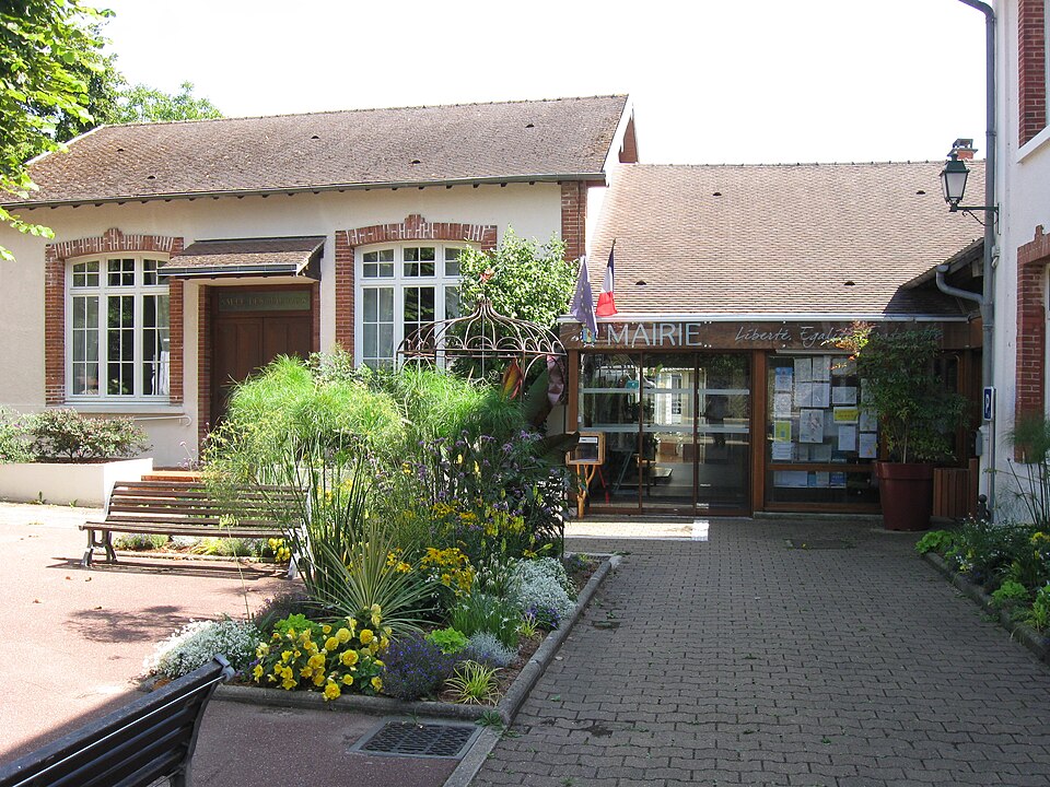 Lésigny mairie