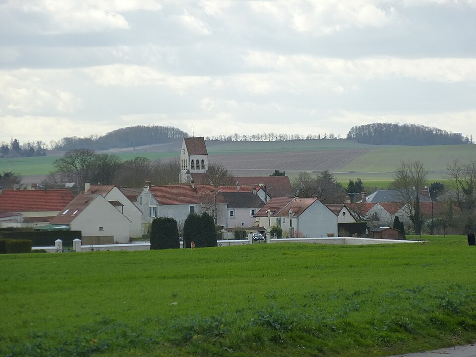 Marcilly village