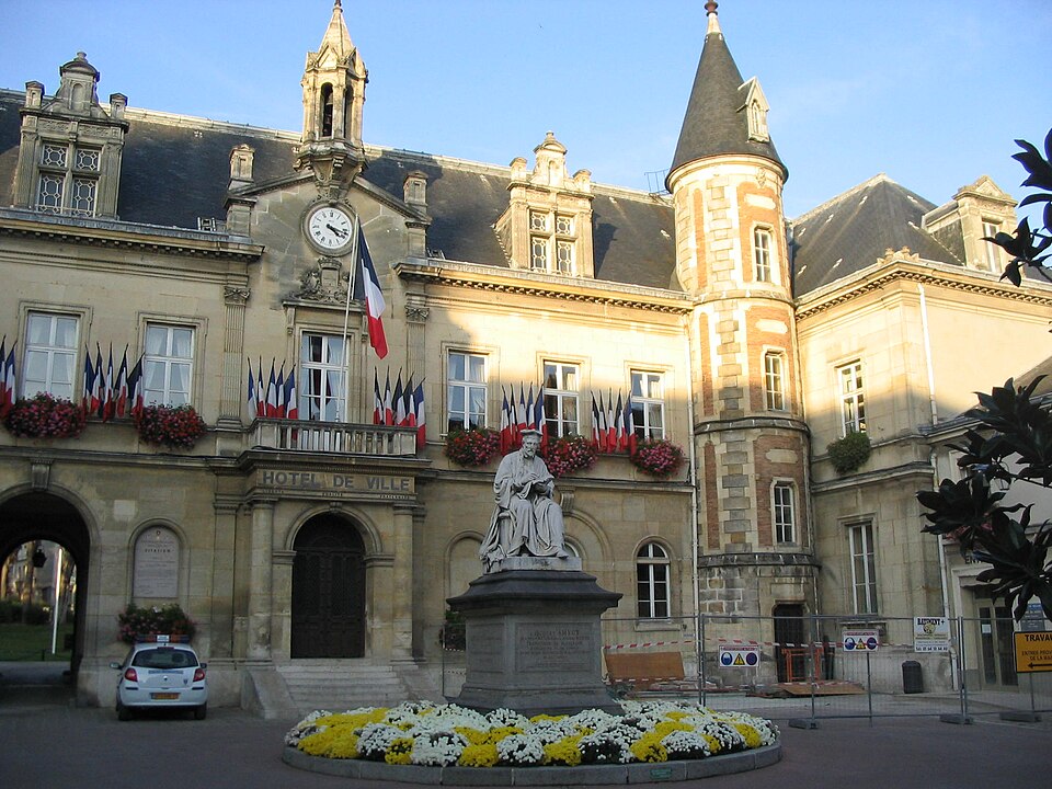 Melun — Hôtel de ville — 20051111