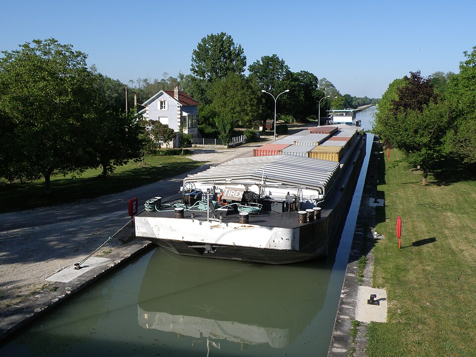 Ecluse de Melz — sur — Seine