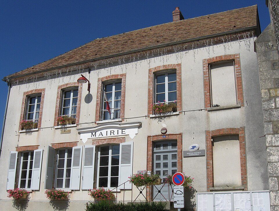 Montigny — Lencoup mairie