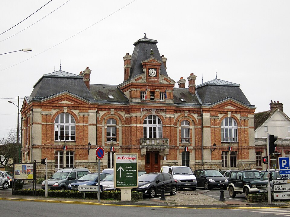 Mormant mairie