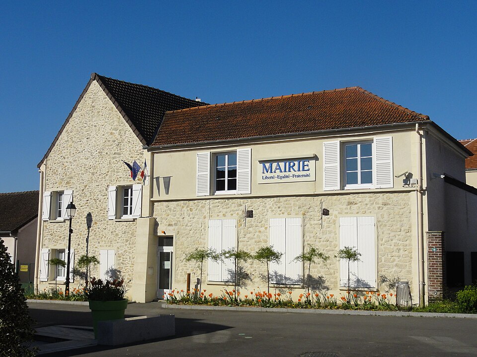 Moussy — le — Neuf (77), mairie 1