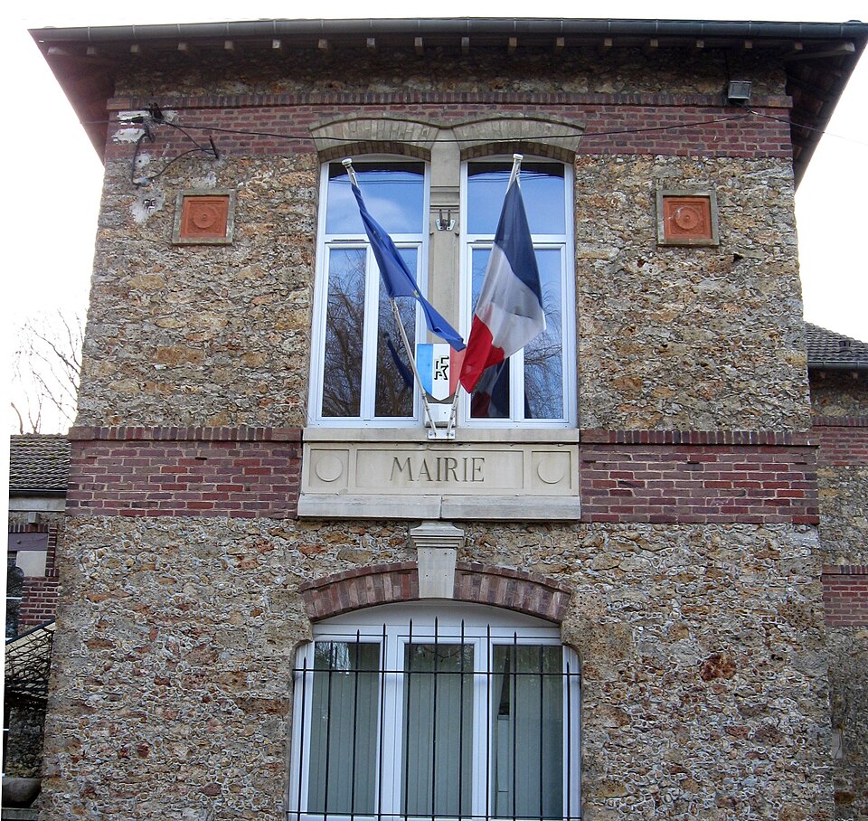 Neufmoutiers — en — Brie mairie