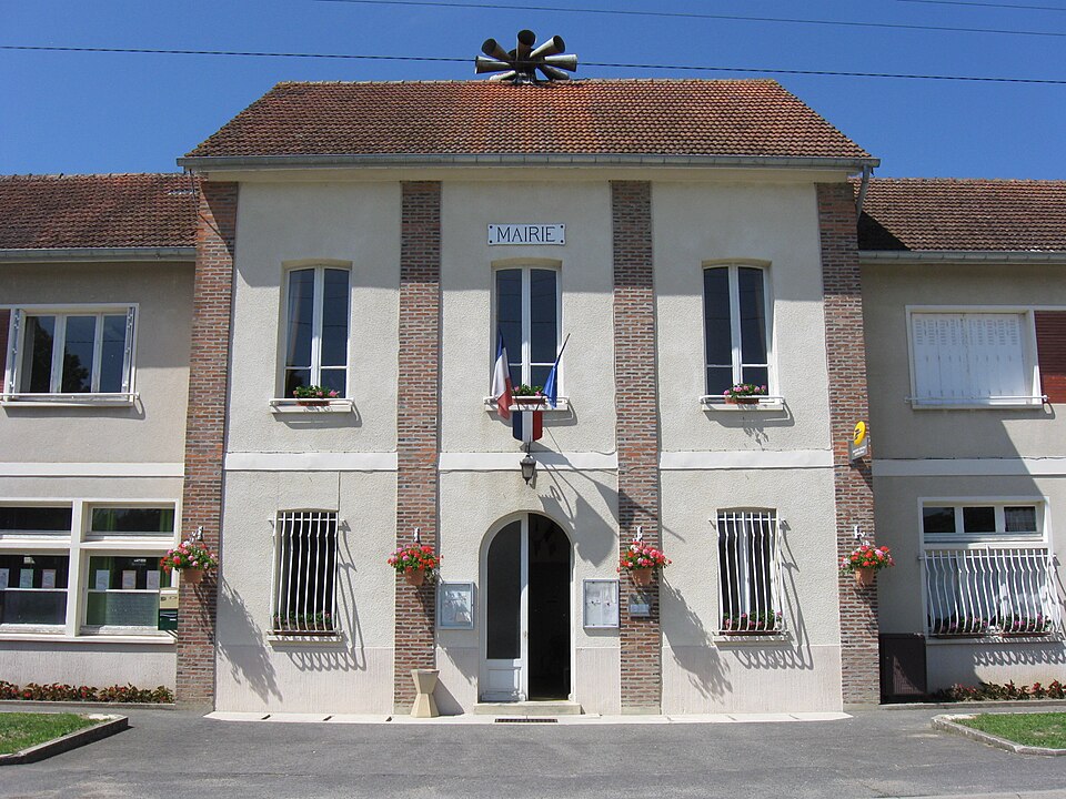 Les Ormes — sur — Voulzie mairie