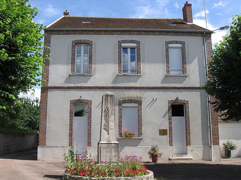 Ormesson Mairie