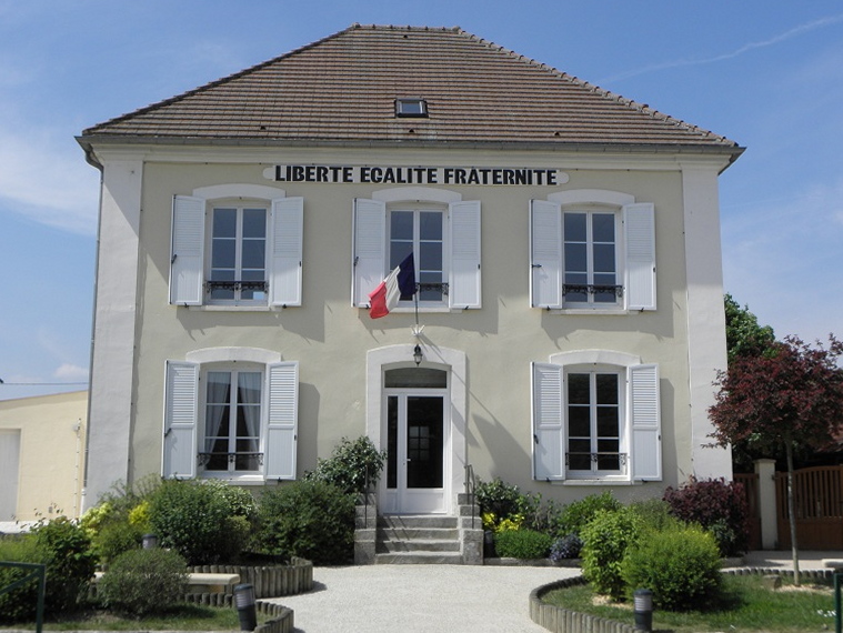 Pécy (77) Mairie