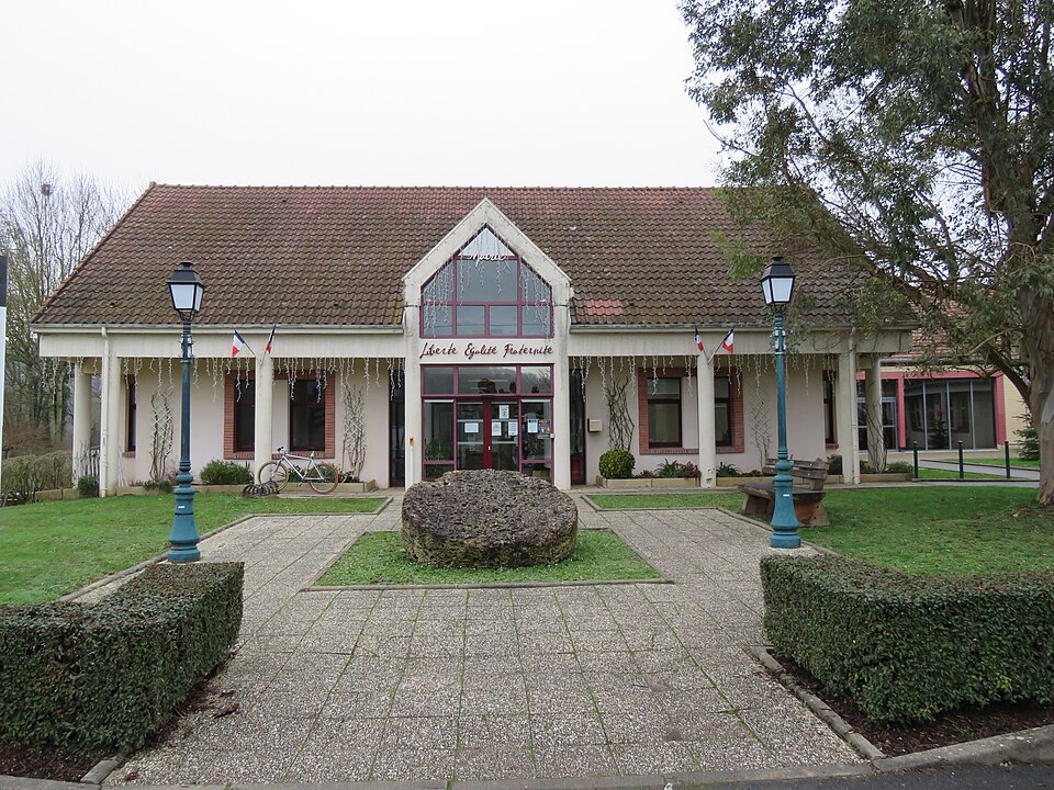 L3577 — Saint — Cyr — sur — Morin — Mairie