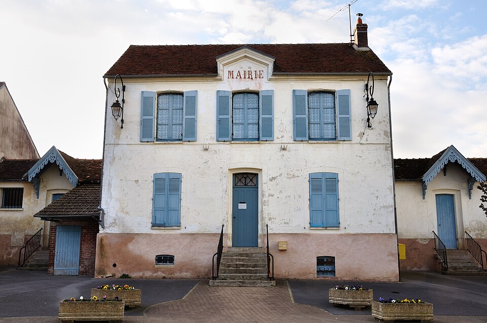 St Germain Sous Doue Mairie
