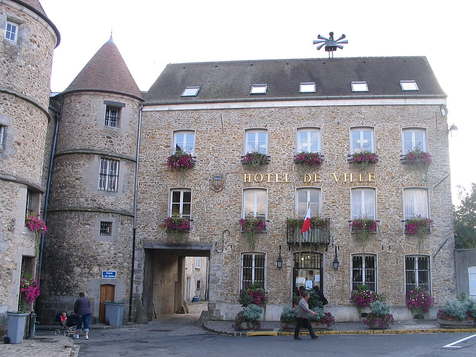 Tournan — en — Brie — Town Hall