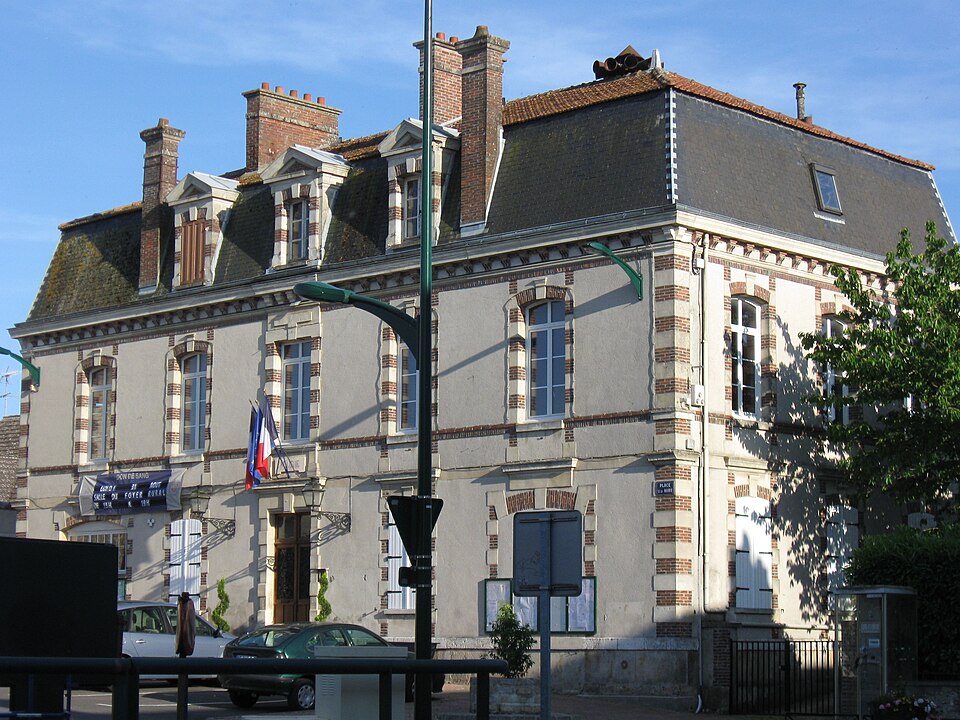 Villiers — St — Georges mairie