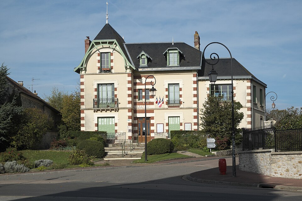 Arnouville — lès — Mantes Mairie 702