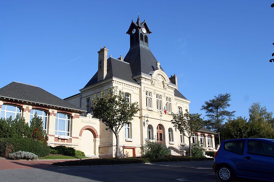 Juziers — Mairie03