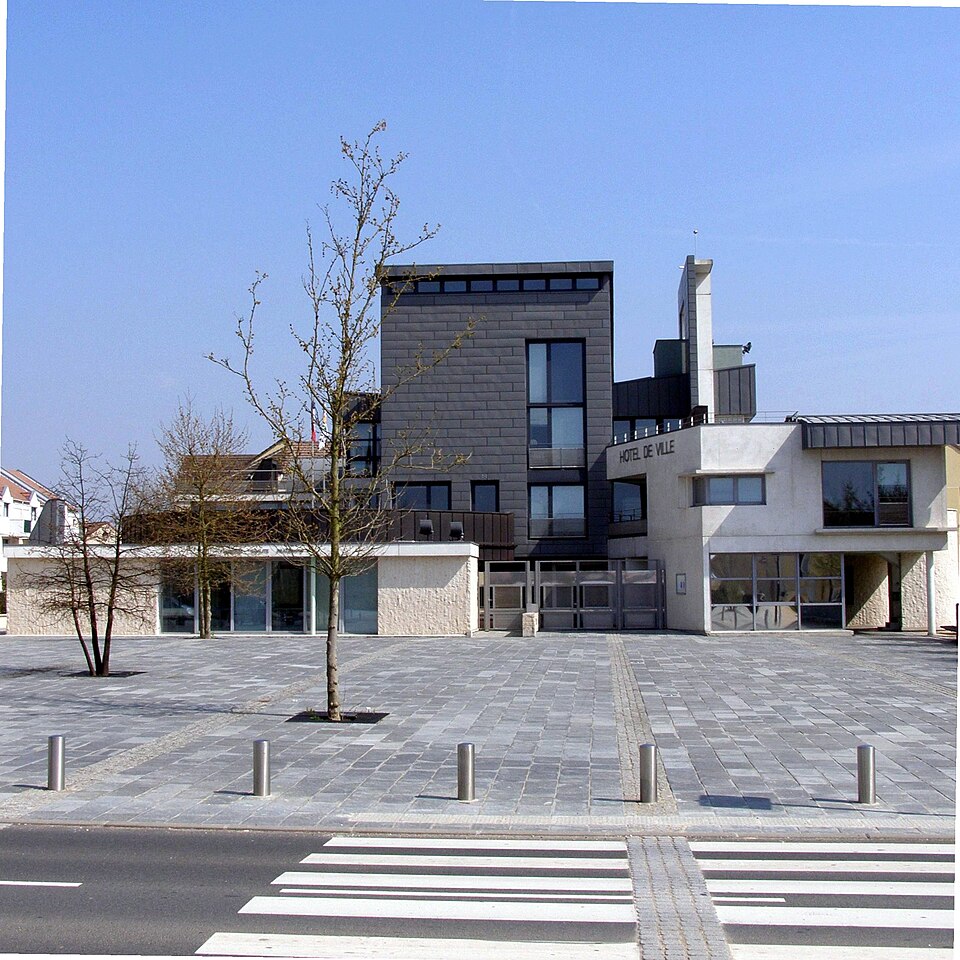 Magny — les — Hameaux — Hôtel de Ville