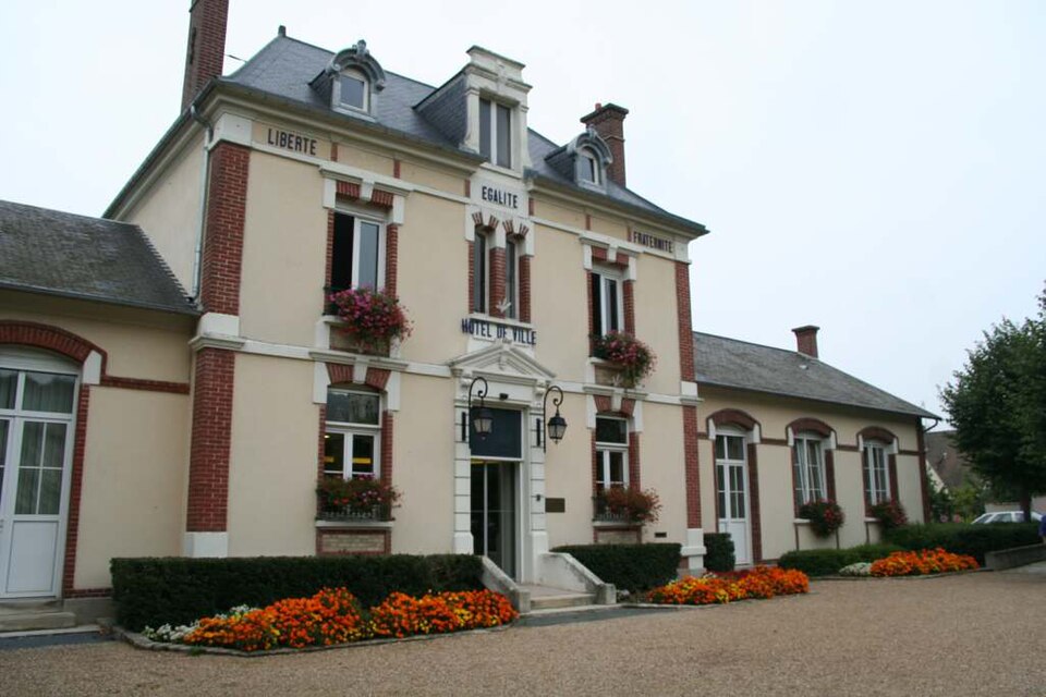 Mézières — sur — Seine Mairie01