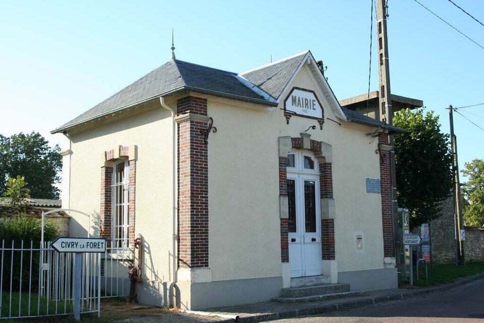 Mulcent — Mairie02