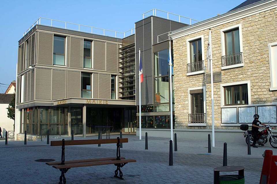 Les Mureaux — Mairie01