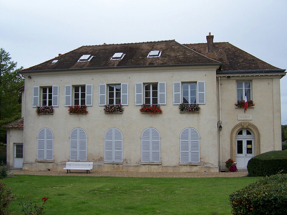 Neauphle — le — Château Mairie