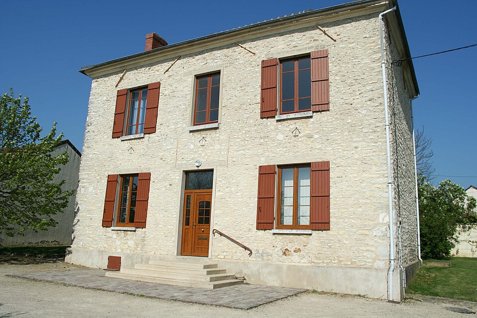 Neauphlette — Mairie01