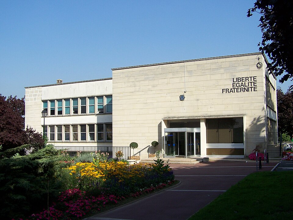 Saint — Cyr — l'École Mairie