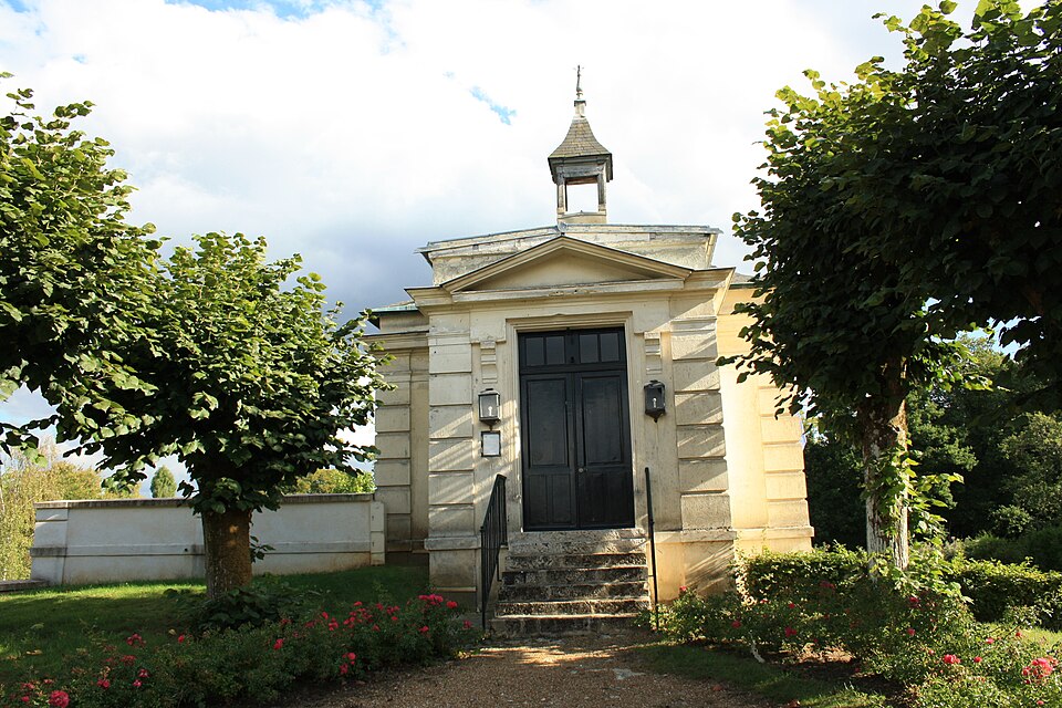 Saint — Lambert — des — Bois Town hall 2