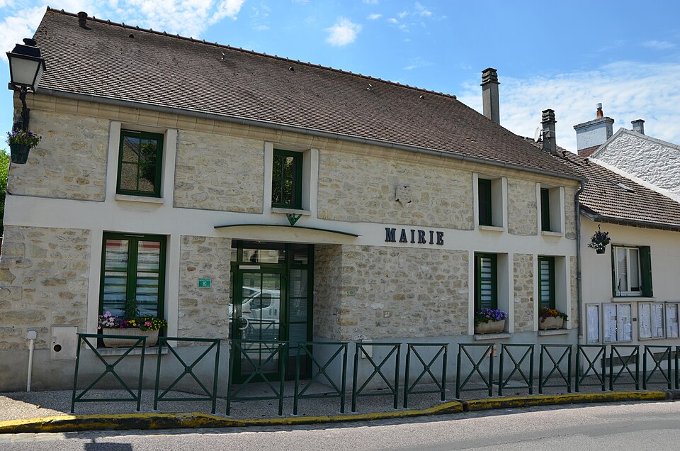 Mairie de Saint — Martin — la — Garenne