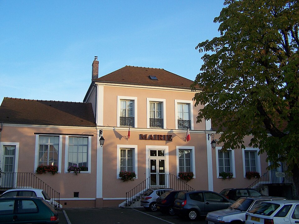 Le Tremblay — sur — Mauldre Mairie
