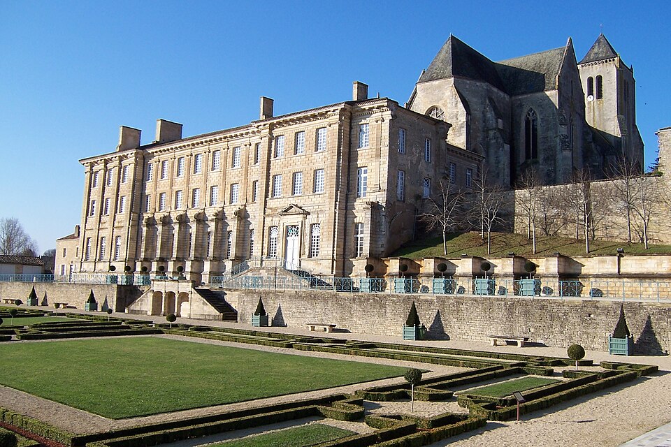 France — Deux — Sèvres — Celles sur Belle — Abbaye royale
