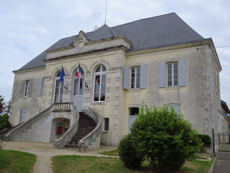La Mairie de Chizé 79