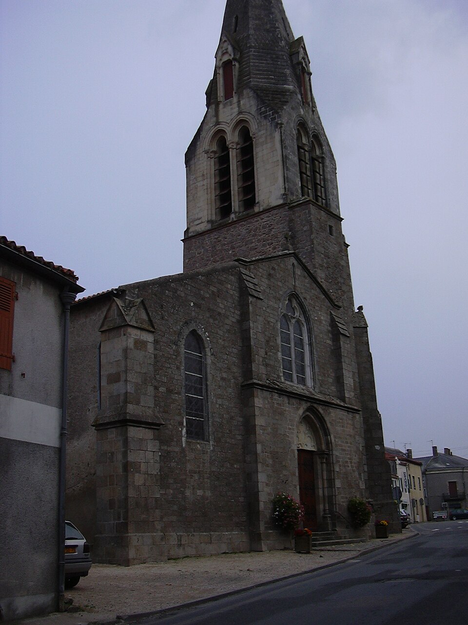 NLA — eglise — st — hilaire