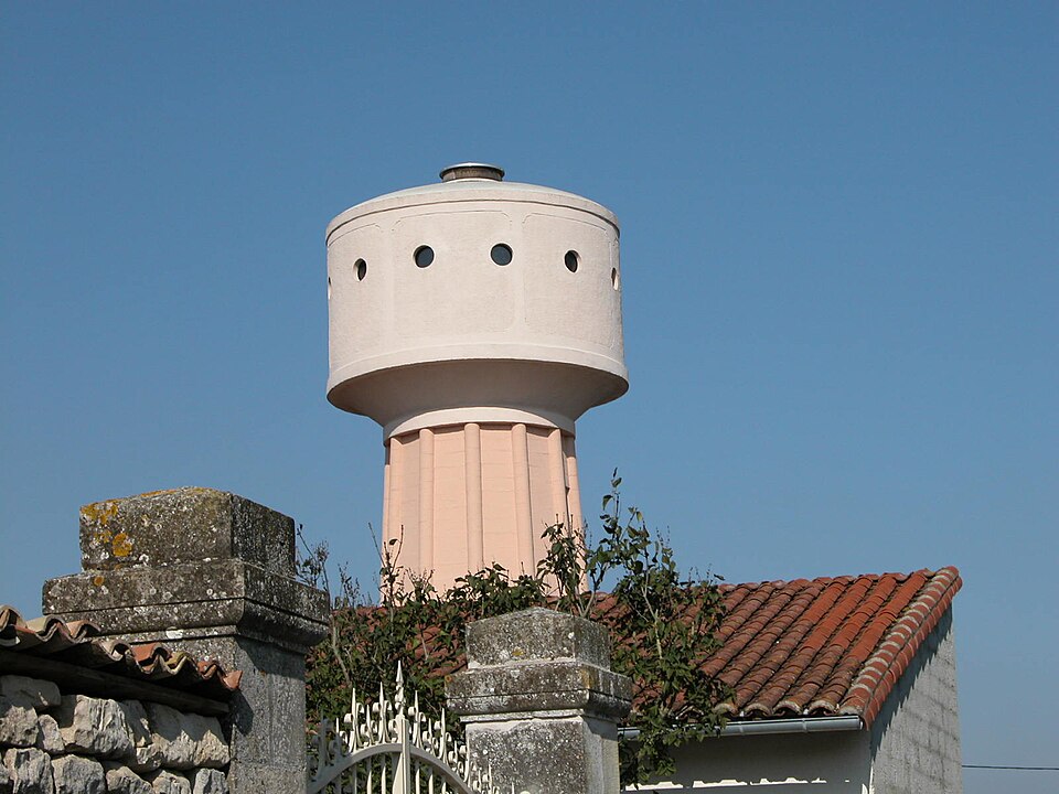 Chateau eau La Rochenard