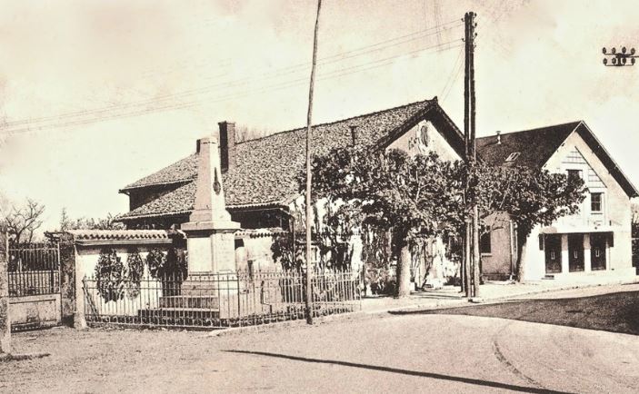 Place centre — bourg Rom