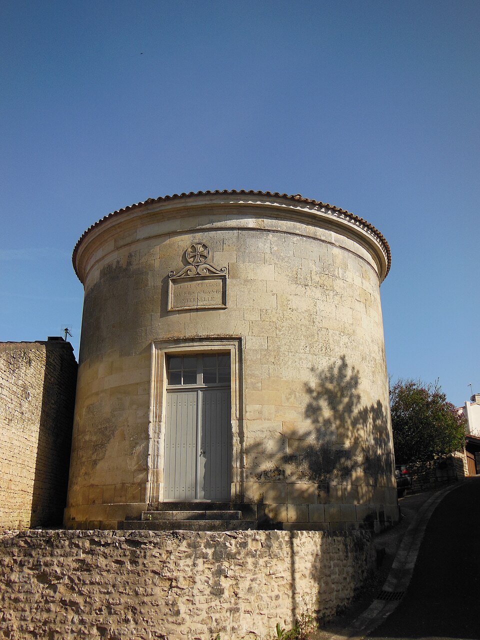 Temple de Saint — Gelais