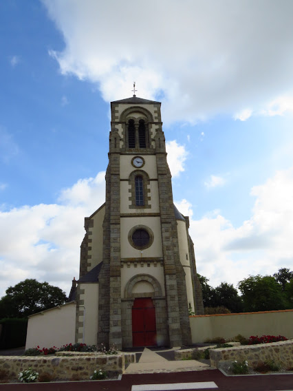 L’Église de Saint — Germain — de — Longue — Chaume 79