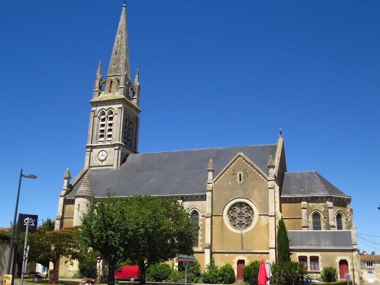 L'Église de Saint — Hilaire — la — Palud 79