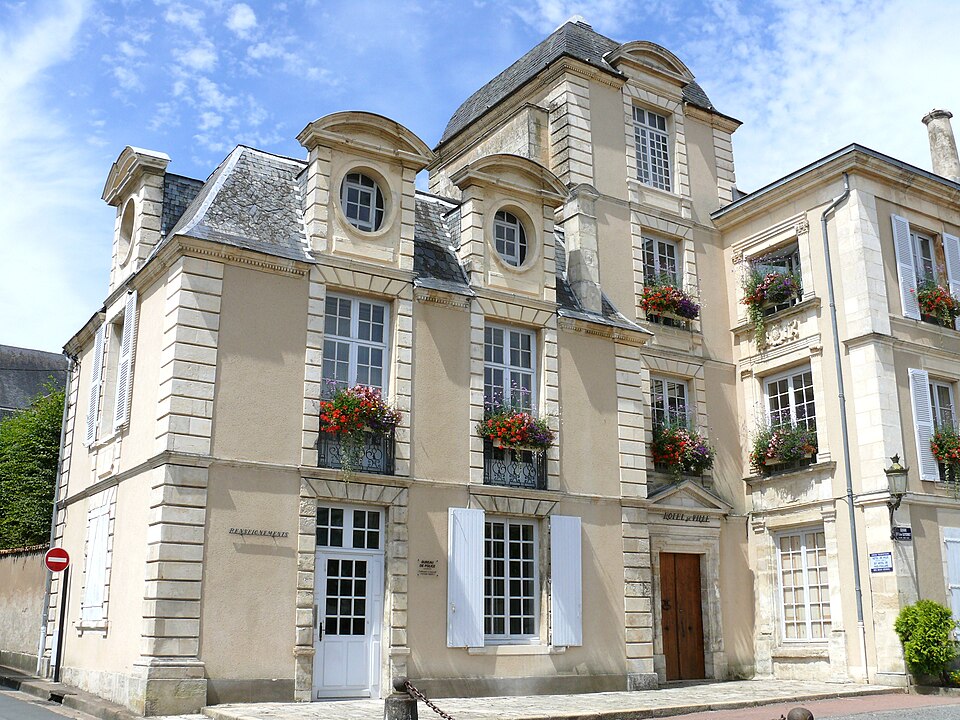 Saint — Maixent — l'Ecole — Hôtel de ville