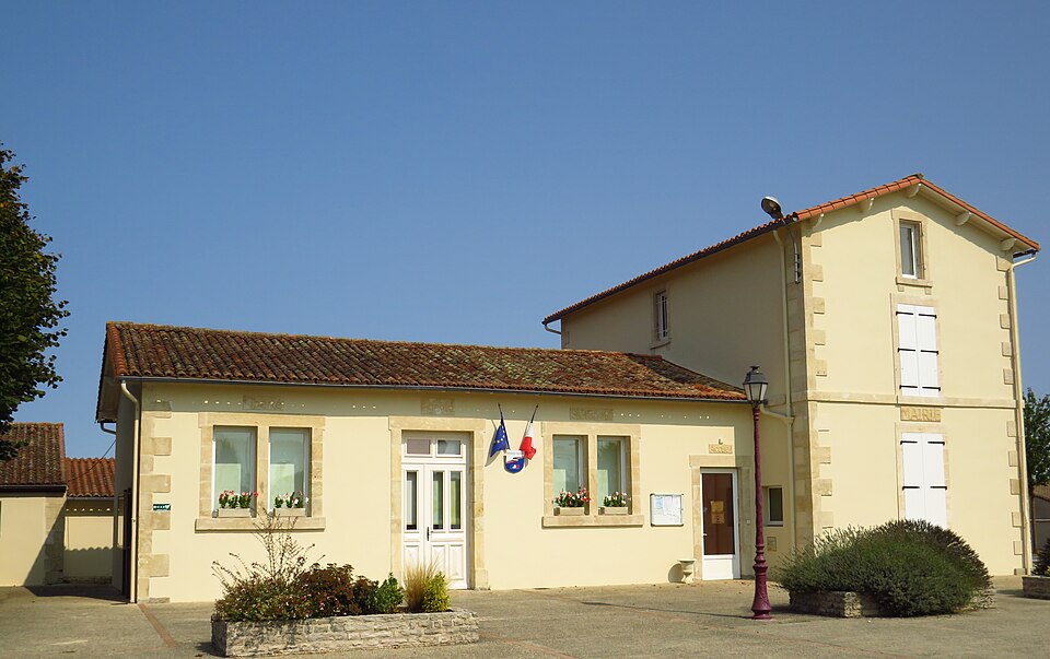 La mairie de Saint Martin de Saint Maixent