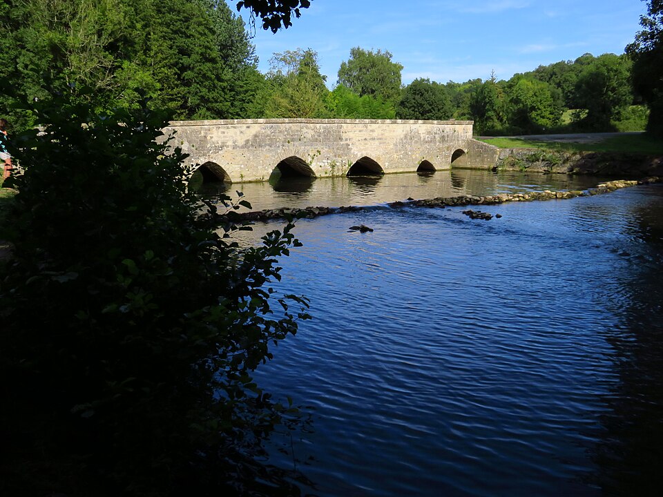 Le Pont neuf sur la sevre de Sainte — Néomaye