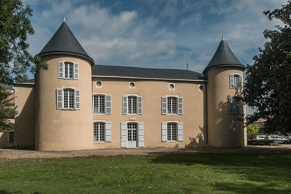 Château de Saint — Symphorien
